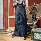 Falda Selva Negra cuerina bordado trenzado navy - vista frontal corte recto bordado flecos azul artesanal
