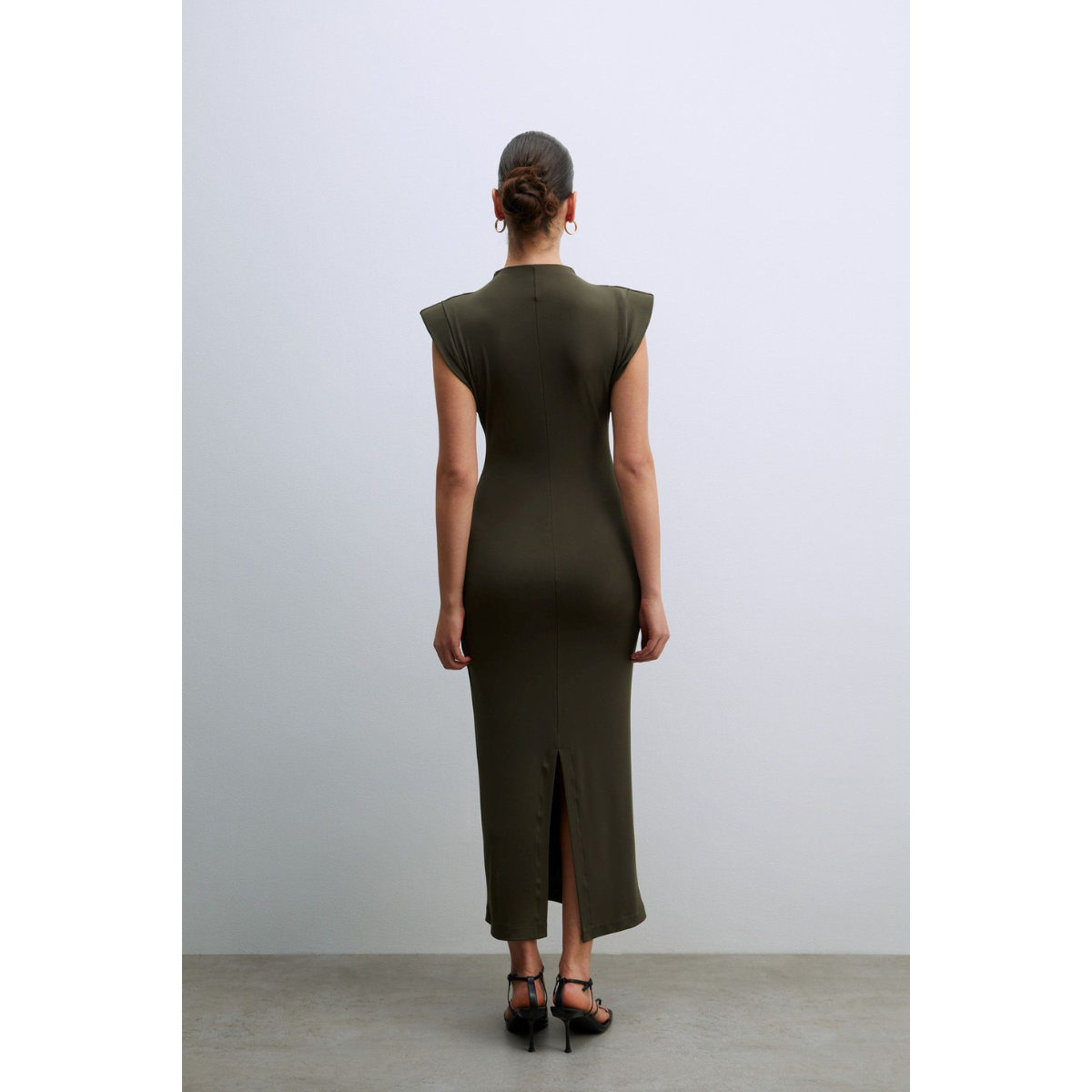 Sfera | Vestido Hombreras