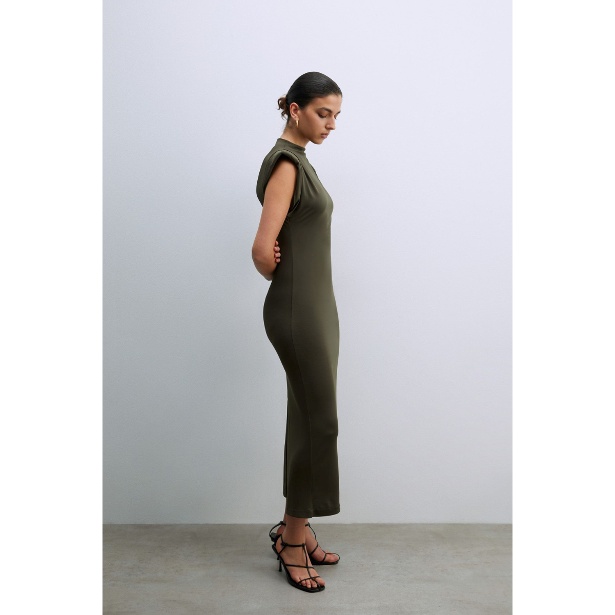 Sfera | Vestido Hombreras