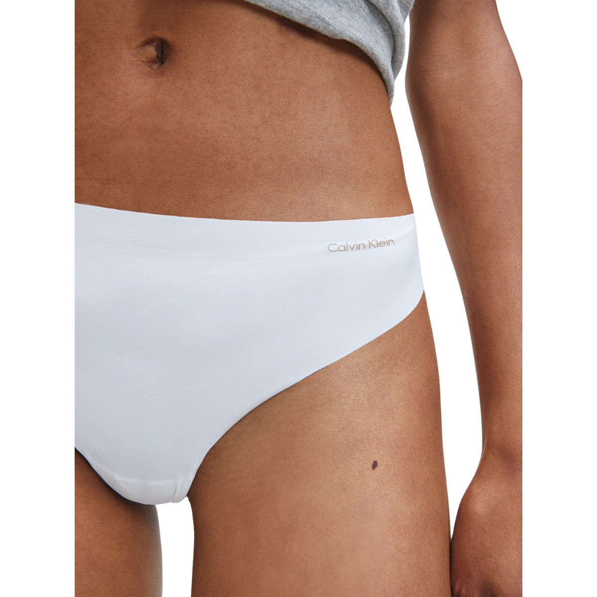 Calvin Klein | Tanga con Logotipo