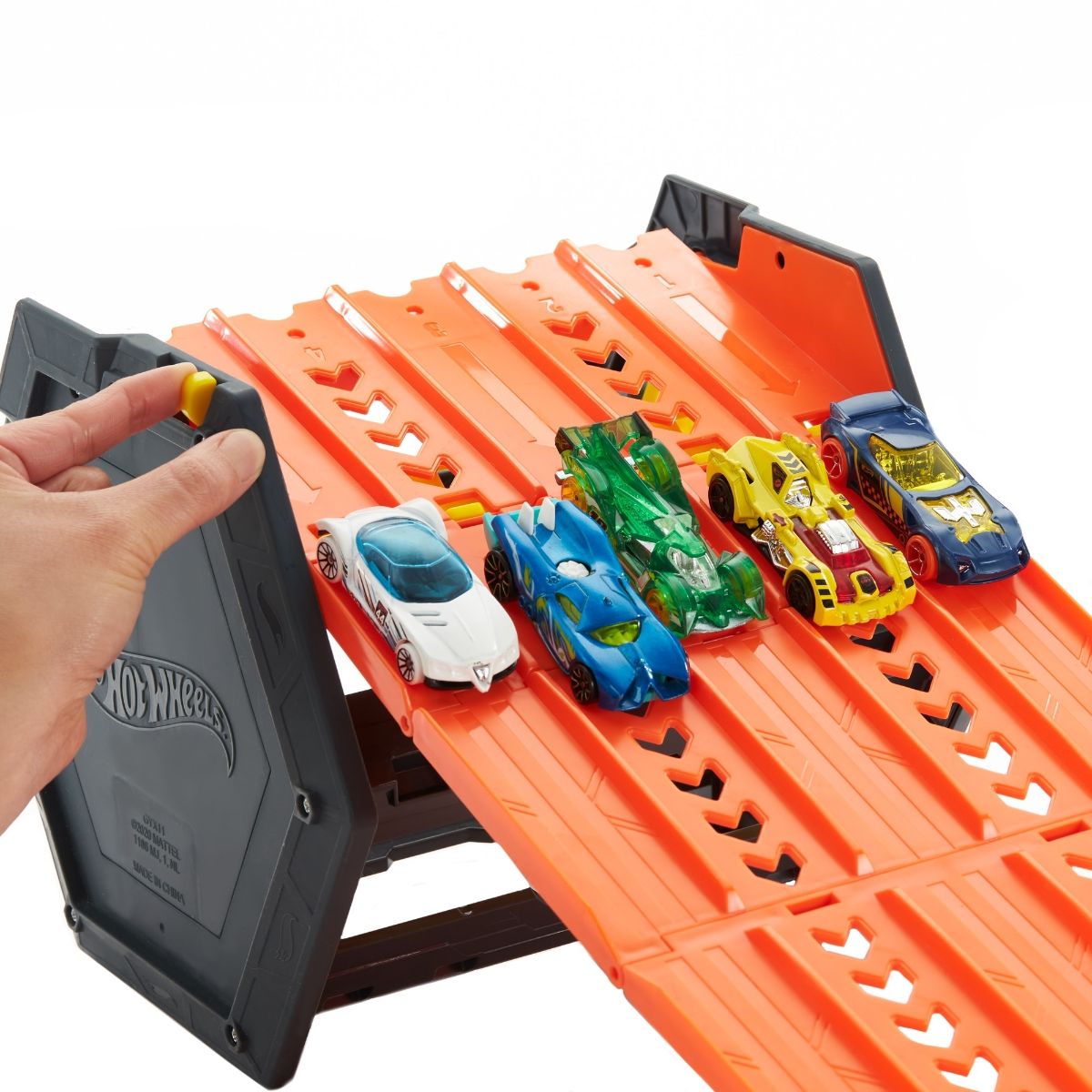 Hot Wheels | Maletín con pista de 5 carriles y espacio para 80 autos