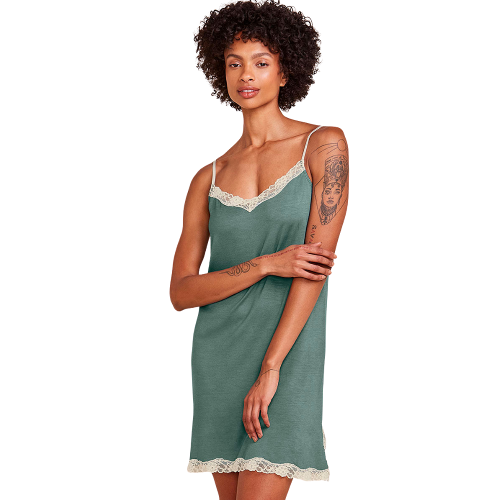 Hope | Camisón de Tirantes Finos en Viscosa y Encaje Moon