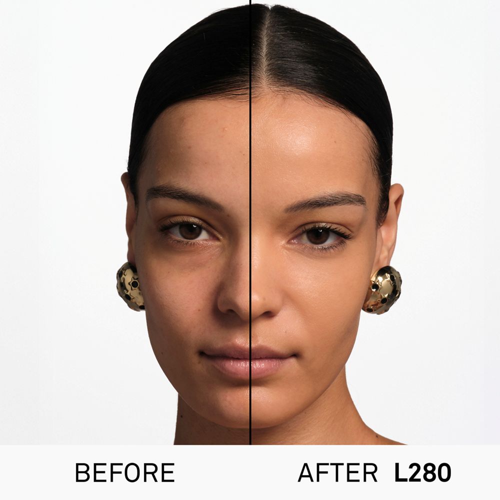 Carolina Herrera | Nude Couture Triple Moisture Serum Foundation