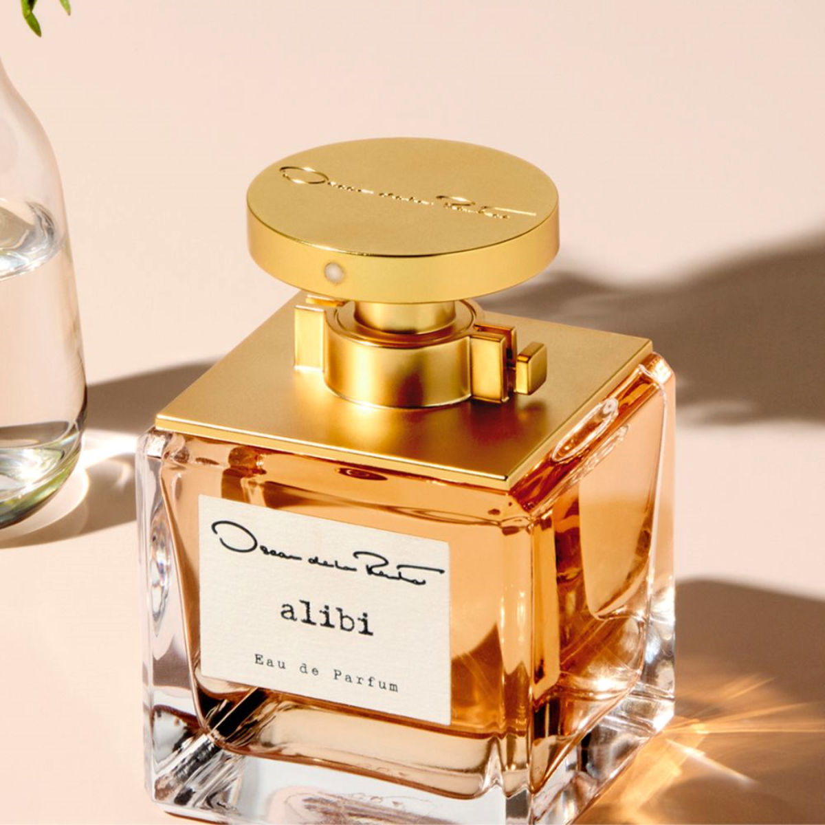 Oscar De La Renta Alibi Eau Sensuelle