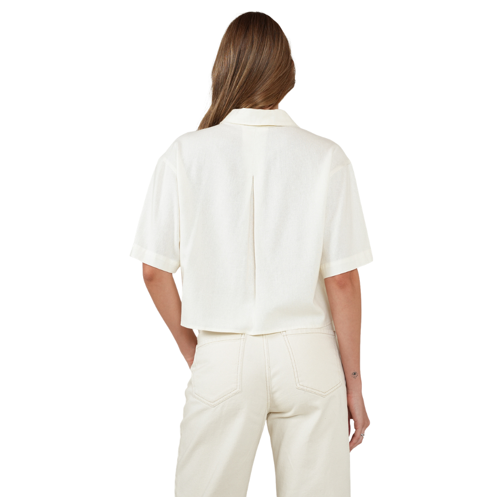 Naf Naf  |  Camisa con flores manga corta