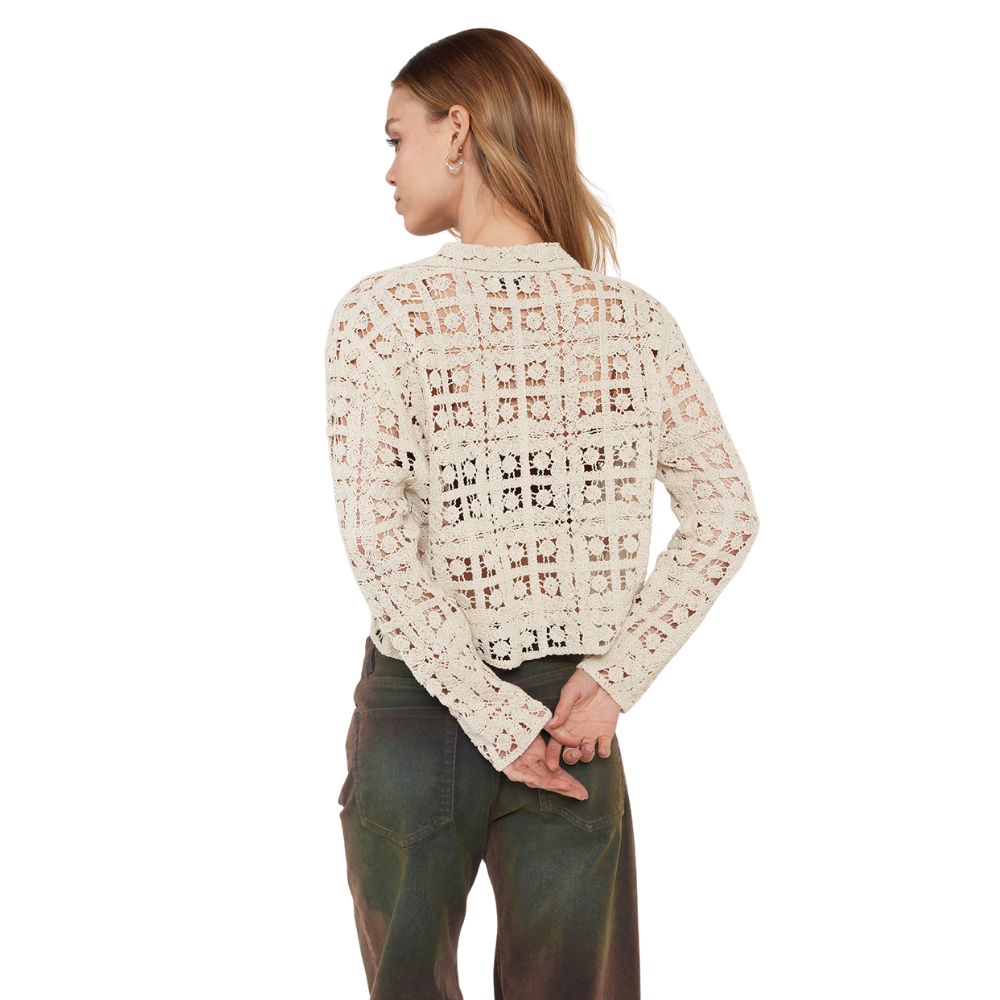 Naf Naf  |  Camisa Con Tejido Floral