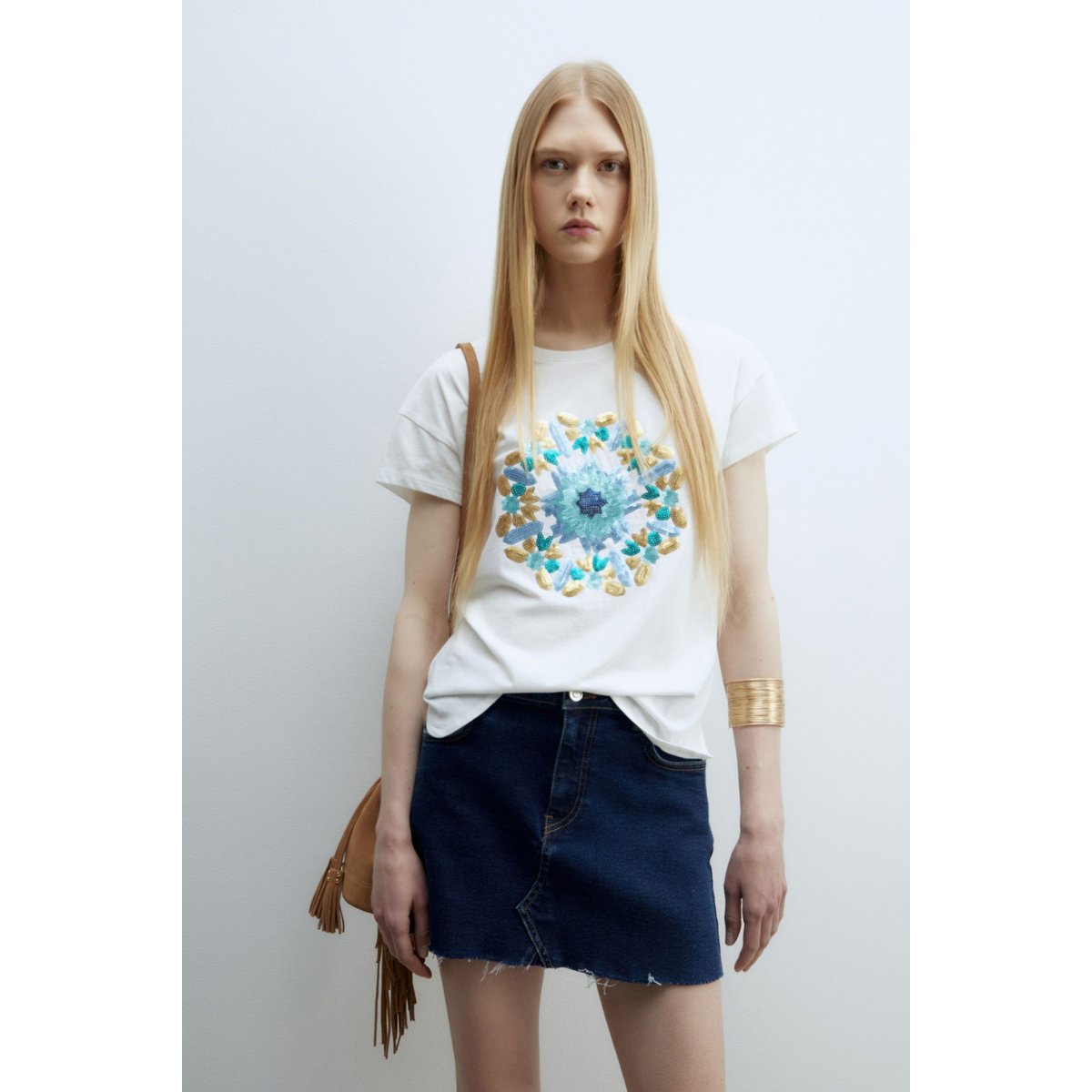 Sfera | Camiseta Básica Lentejuelas