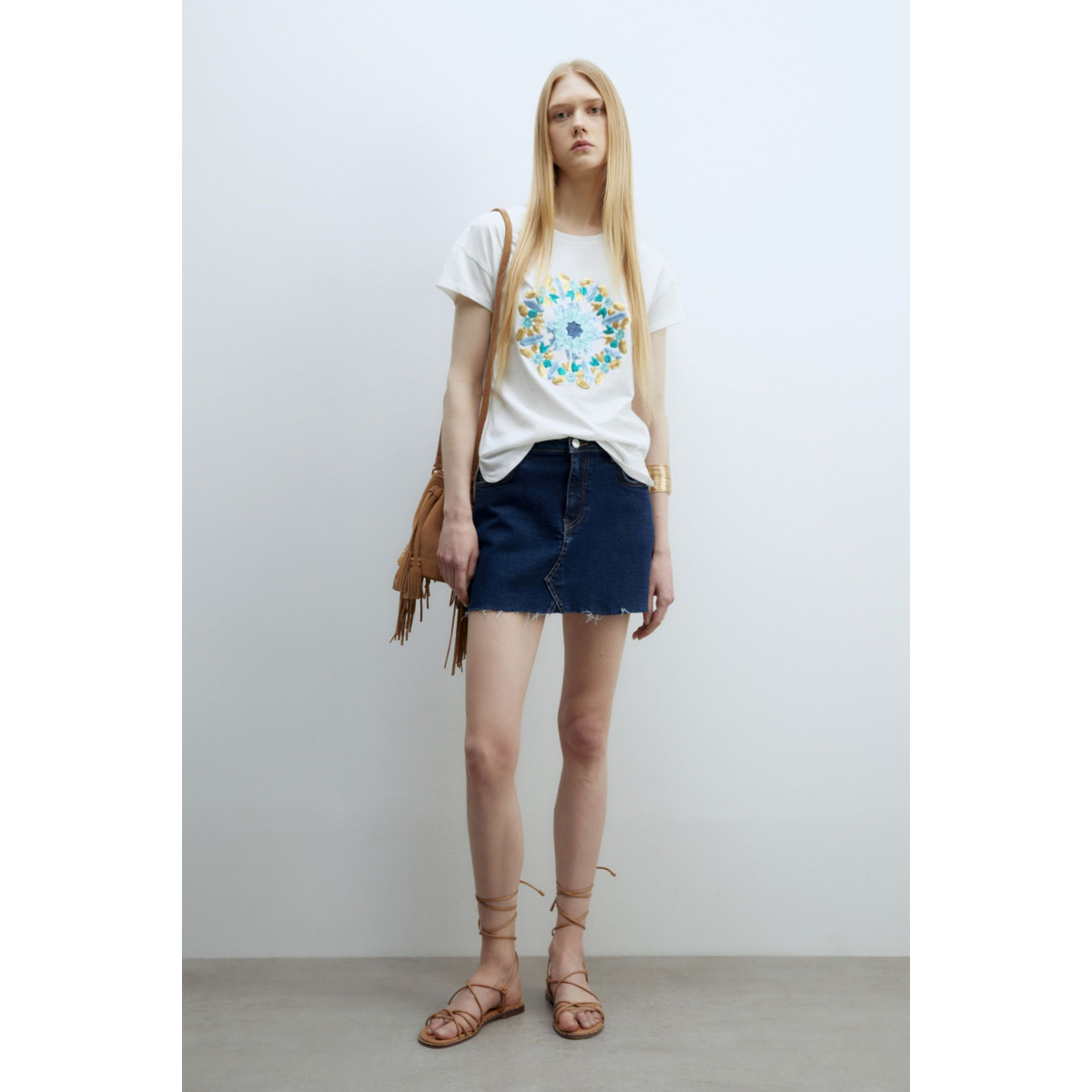 Sfera | Camiseta Básica Lentejuelas