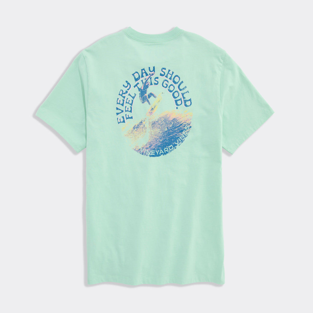 Vineyard Vines | Camiseta de manga corta con bolsillo EDSFTG Surfer Poster para hombre