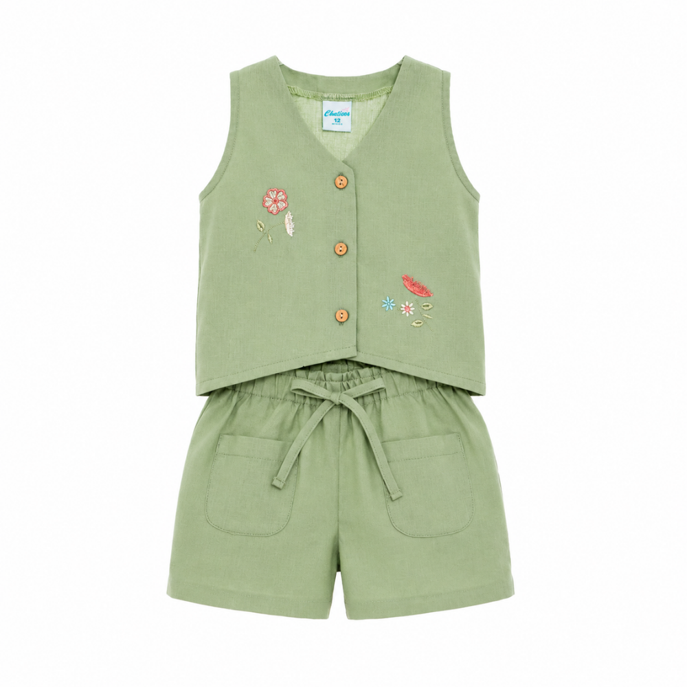 Chaticos | Conjunto de Chaleco Bordado y Short con Ajuste para Niña