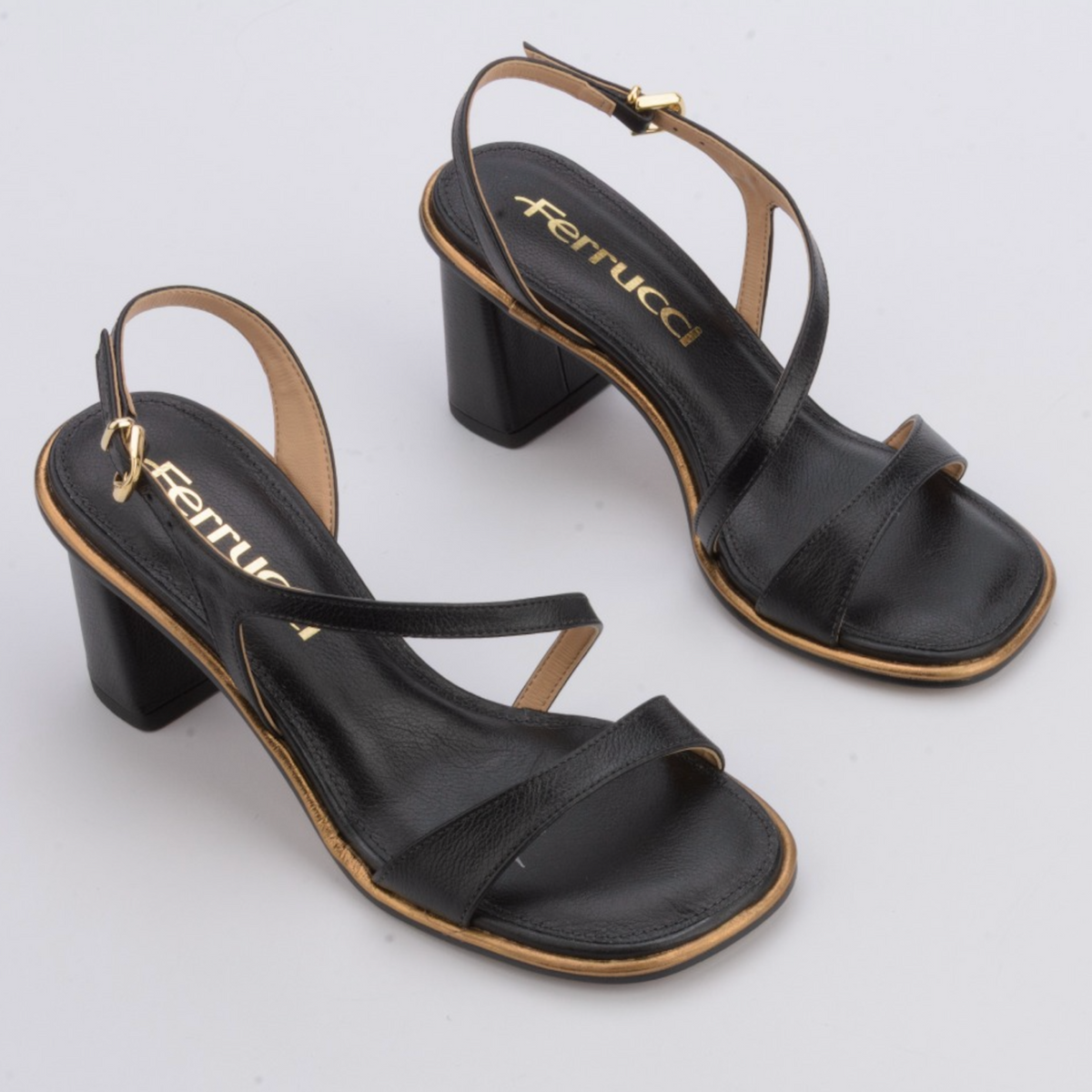 Ferrucci | Sandalia Capellada Asimétrica Taco Alto