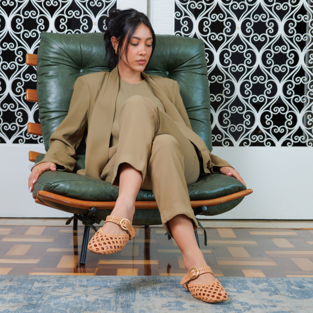 Mule Flat Tramado Handmade Amarula Ferrucci - vista 4