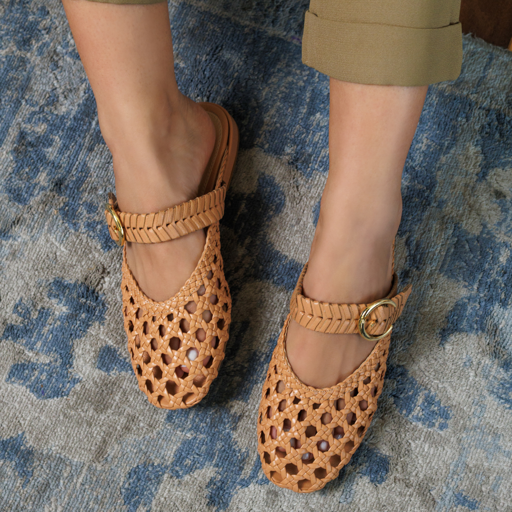 Mule Flat Tramado Handmade Amarula Ferrucci - vista 5