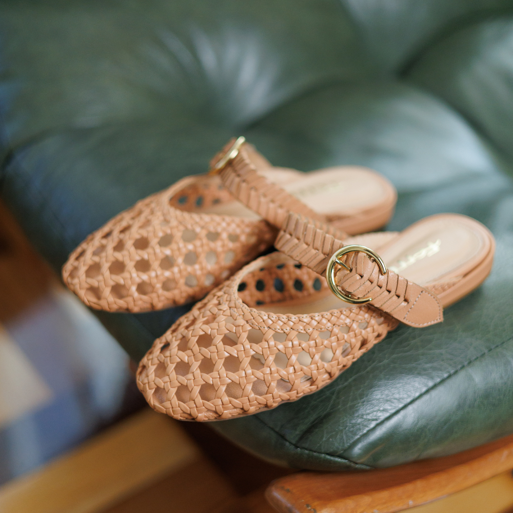 Mule Flat Tramado Handmade Amarula Ferrucci - vista 6