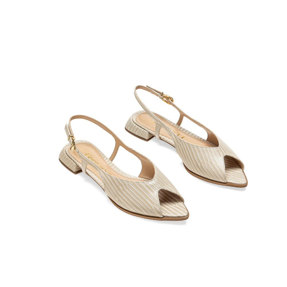 Ferrucci | Flat Punta Hoja Cuero Texturizado