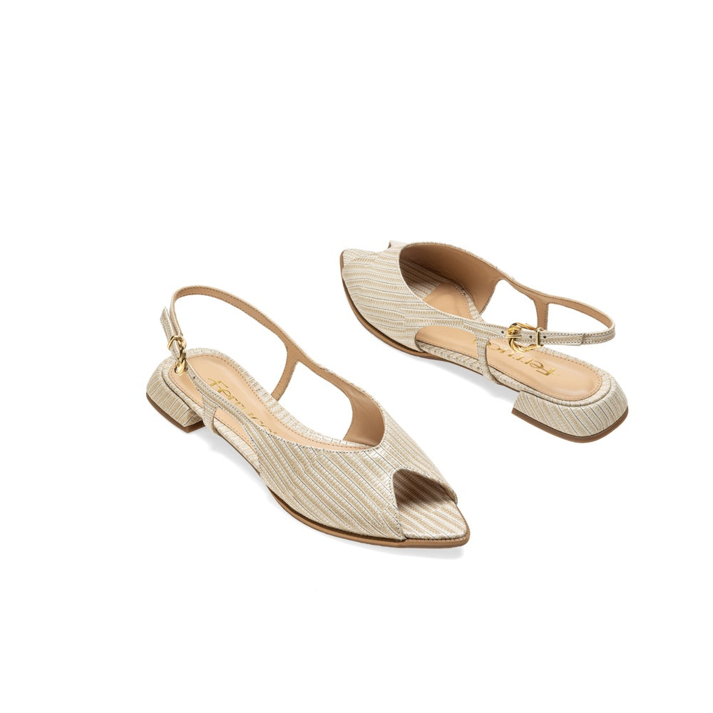 Ferrucci | Flat Punta Hoja Cuero Texturizado