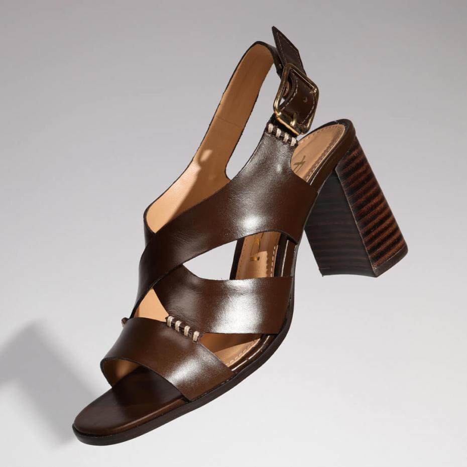 Ferrucci | Sandalia Entrelineas Tacón Bloque Cuero Tangerine