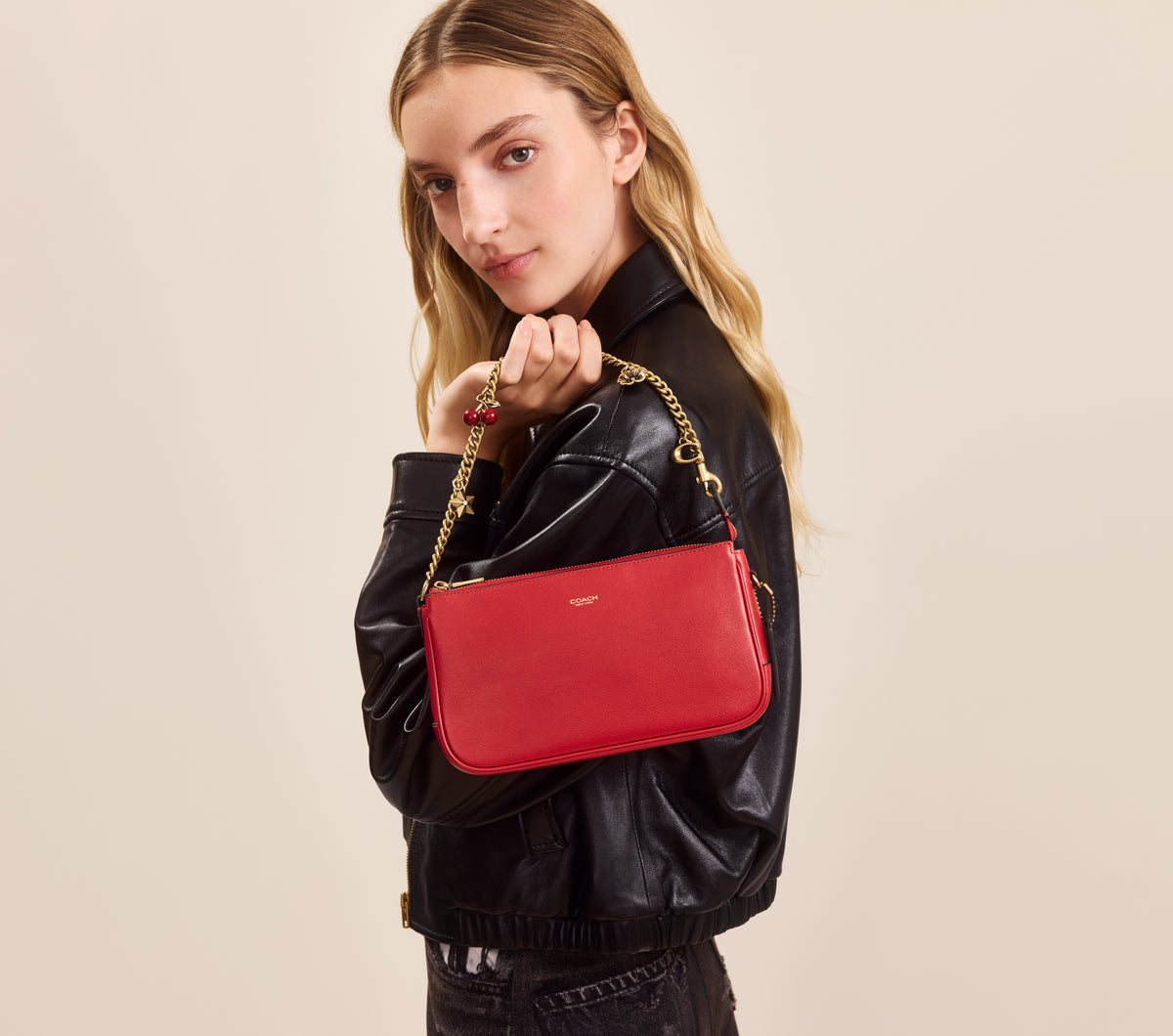 Coach | Bolso Plaza con Cadena y Charms