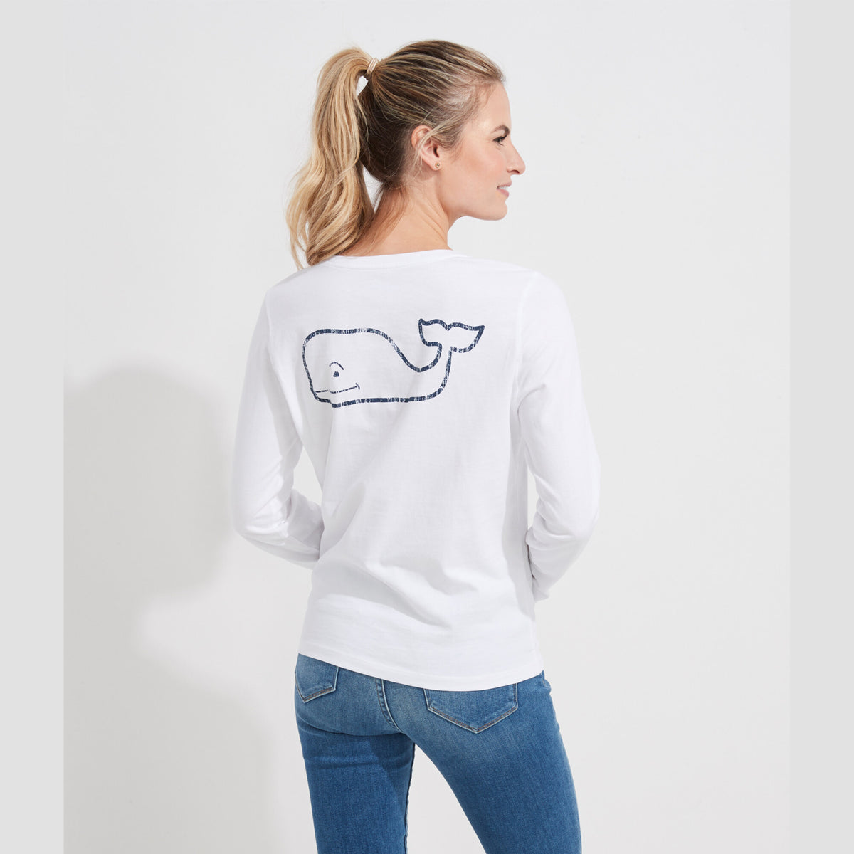 Vineyard Vines | Camiseta para mujer de manga larga Whale estampado Te