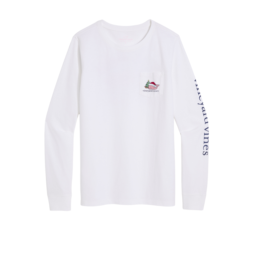 Vineyard Vines | Camiseta de bolsillo de manga larga con adornos de árbol de ballena de Santa para mujer