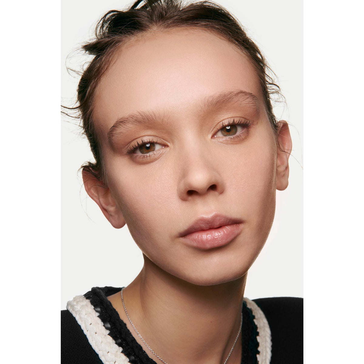 SUBLIMAGE LE TEINT BASE DE MAQUILLAJE EN CREMA GENERADOR DE LUMINOSIDAD