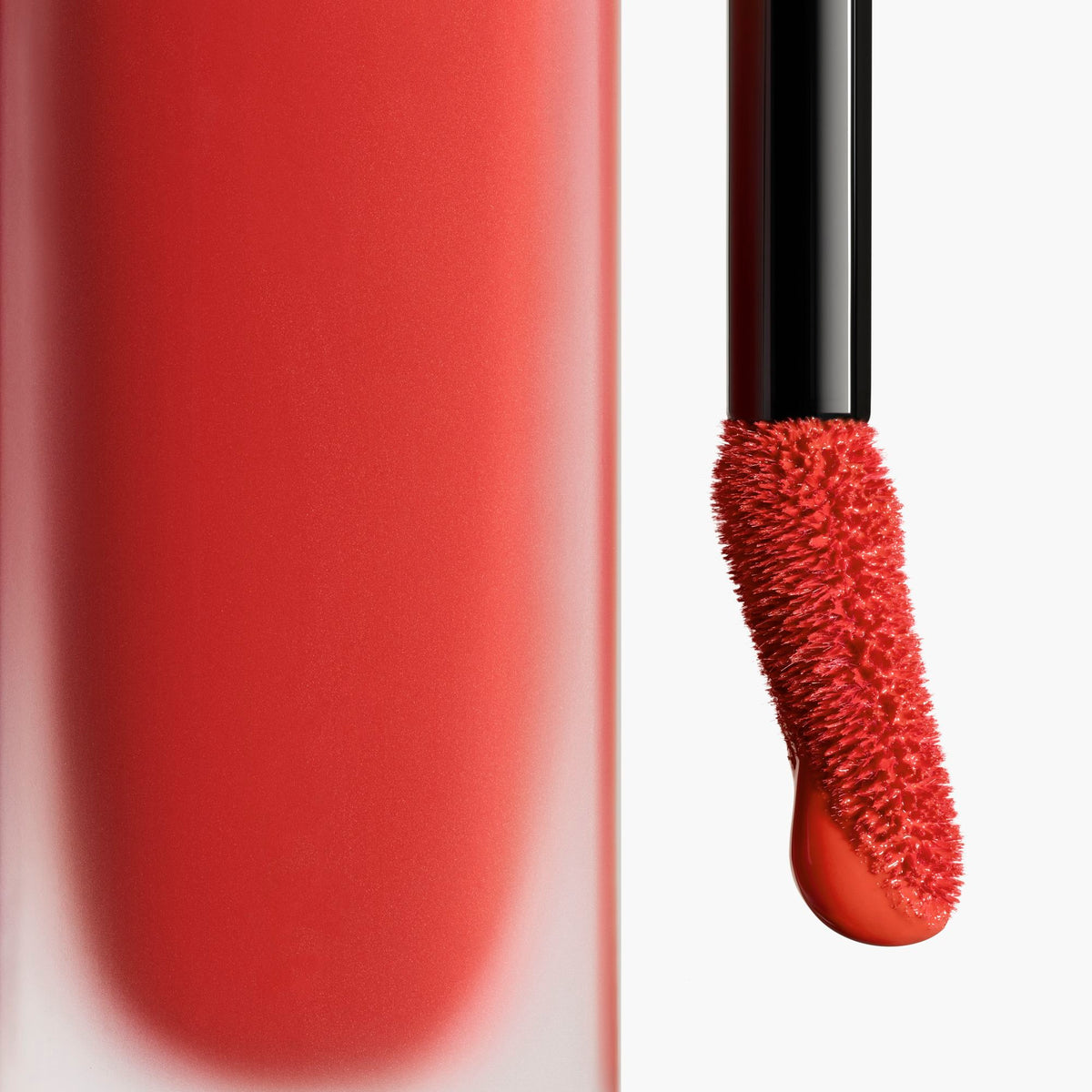 ROUGE ALLURE LIQUID VELVET CHANEL