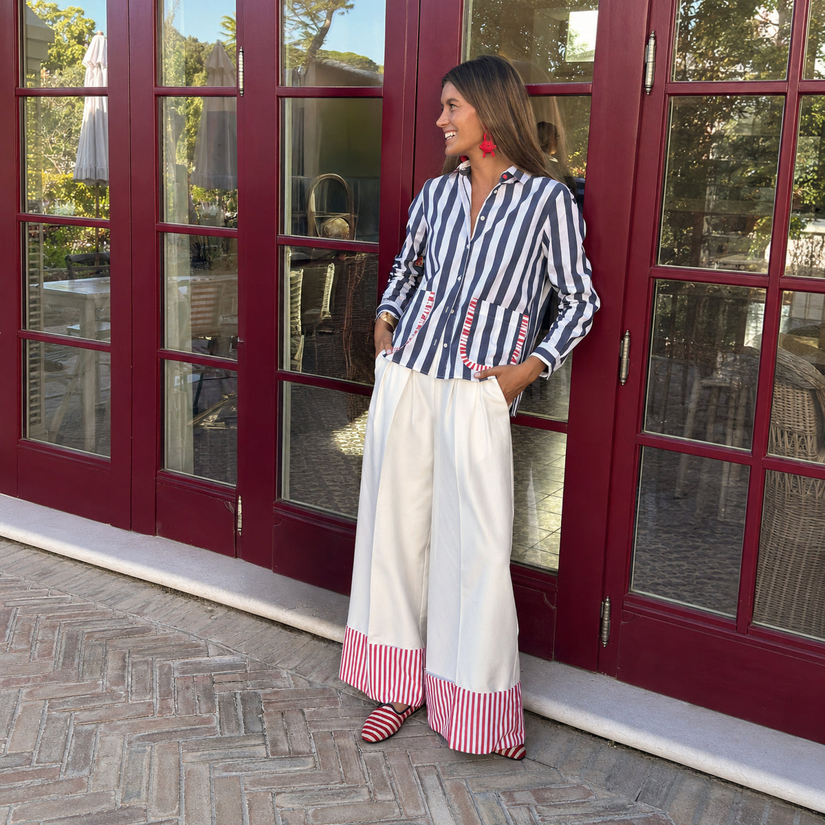 Vilagallo | Pantalón blanco vuelta rayas rojas