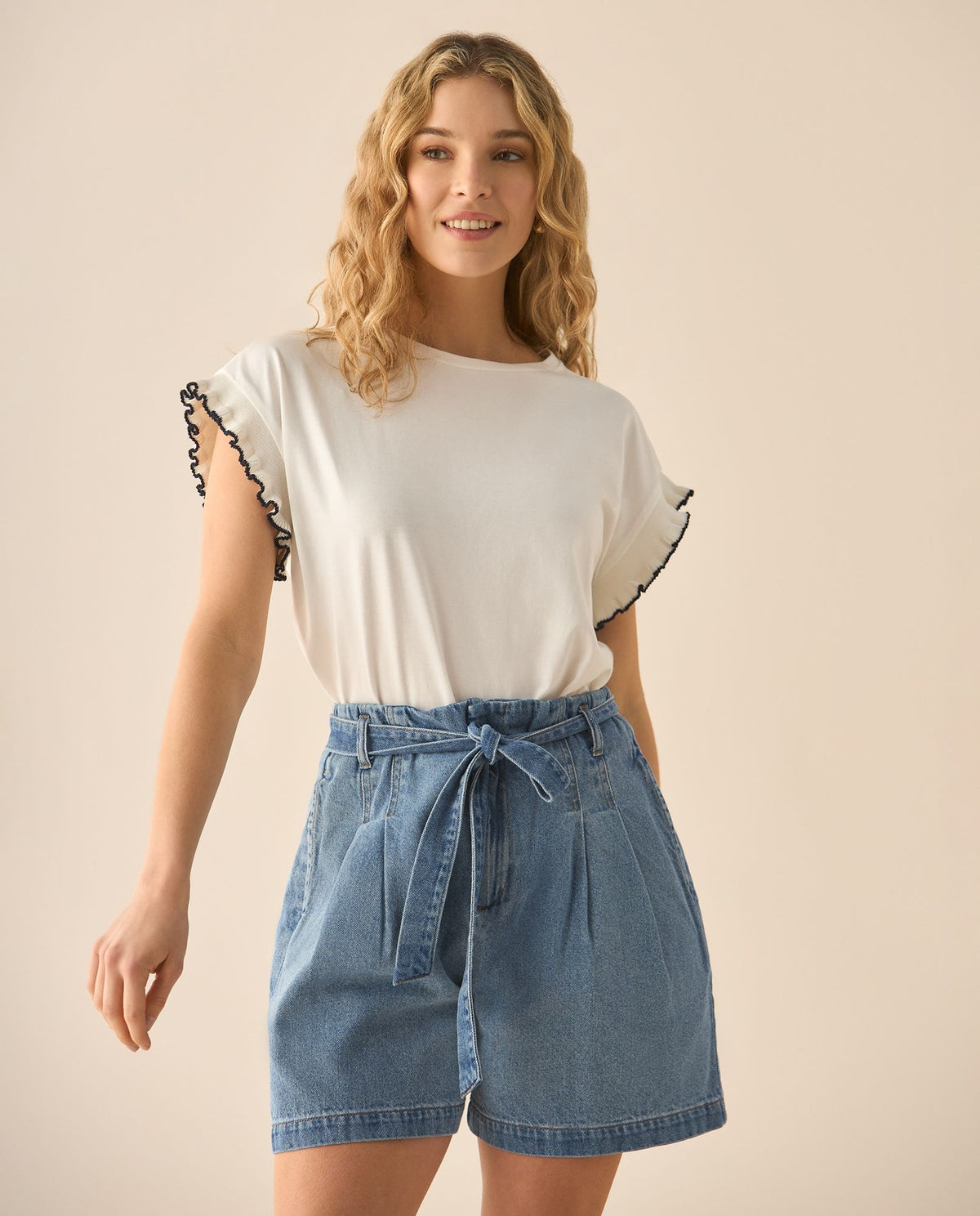 Esprit | Camiseta de Manga Sisa Rodada Combina  Rib en Contraste Ruches