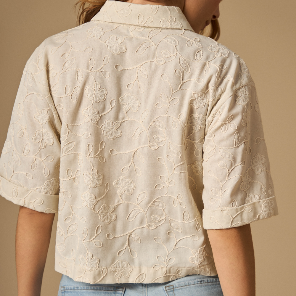 Esprit | Camisa Corta de Lino con Bordado Floral para Dama