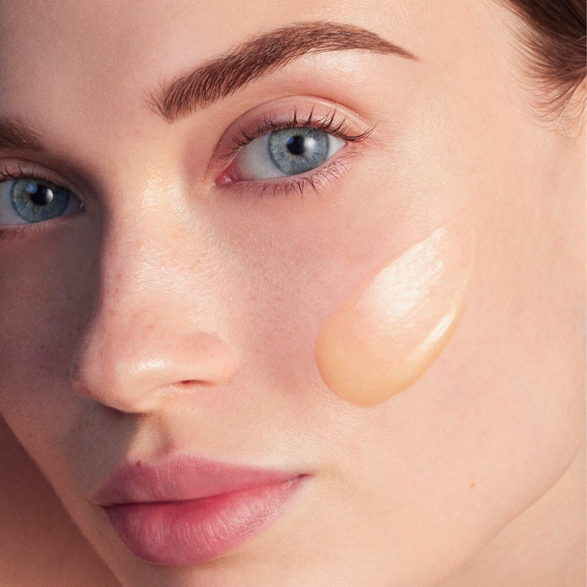 Biotherm | AquaSource Vitamin Glow Hydra-Bronze Drops Sérum Autobronceador Facial