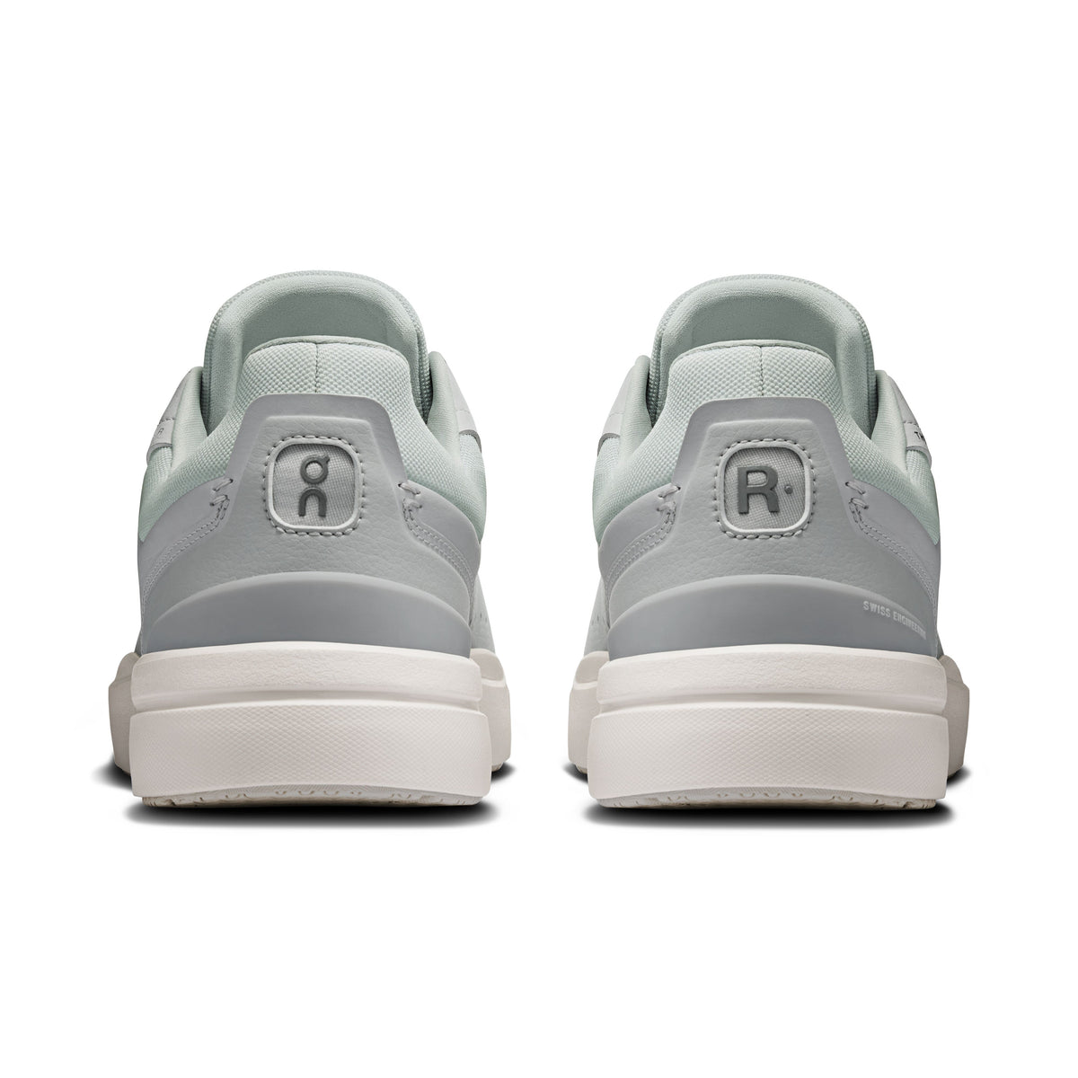 On | The Roger Advantage Para Caballeros