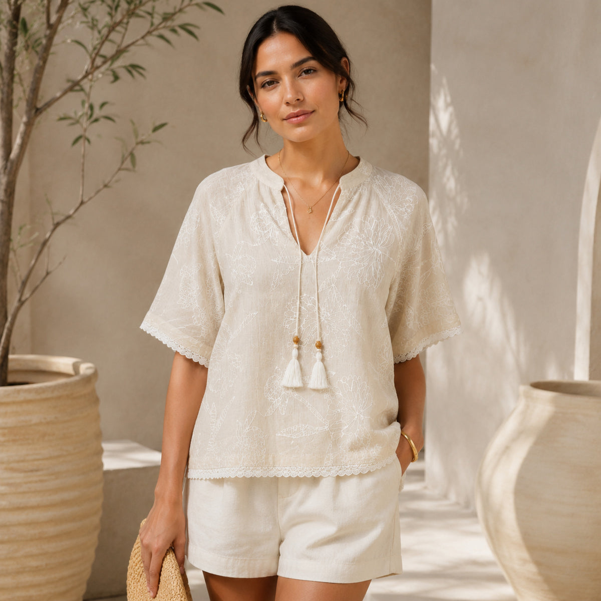 Olea | Blusa de Manga Corta con Lazo en Marfil