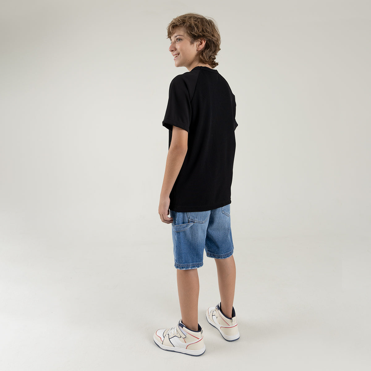 Offcorss | Bermuda para niño silueta semi amplia