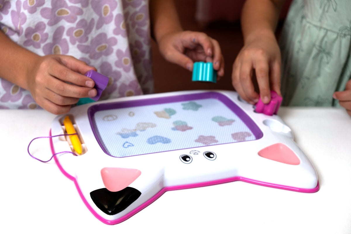 Gabby&#39;s Dollhouse | Tablero Magnético de Colores