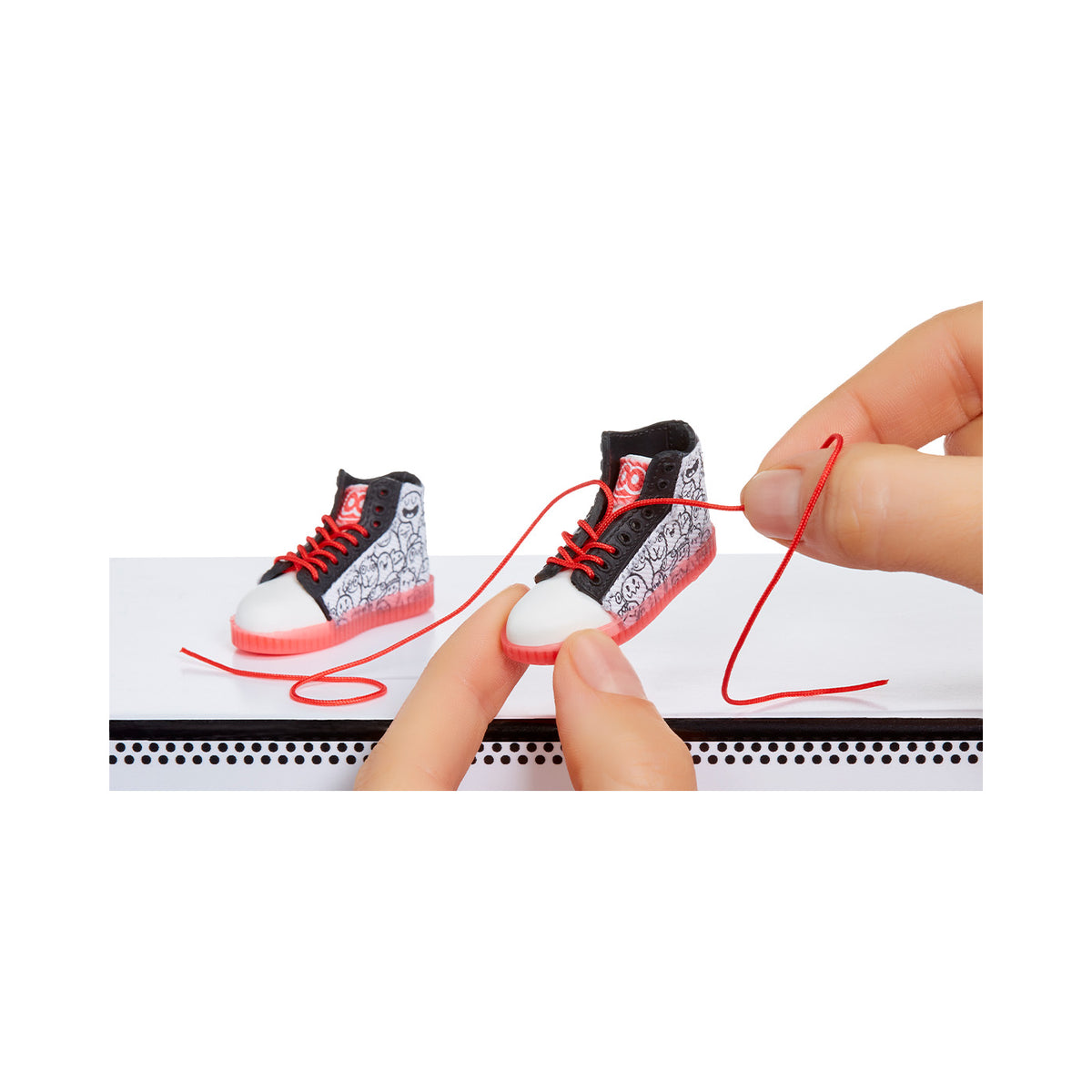 Miniverse | Esfera Sorpresa Miniverse Mini Sneakers Pdq