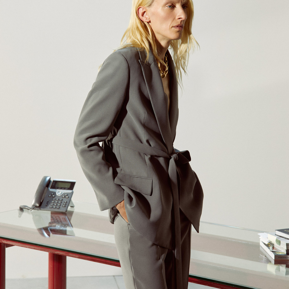 Sfera | Chaqueta Traje Cinturón para Dama