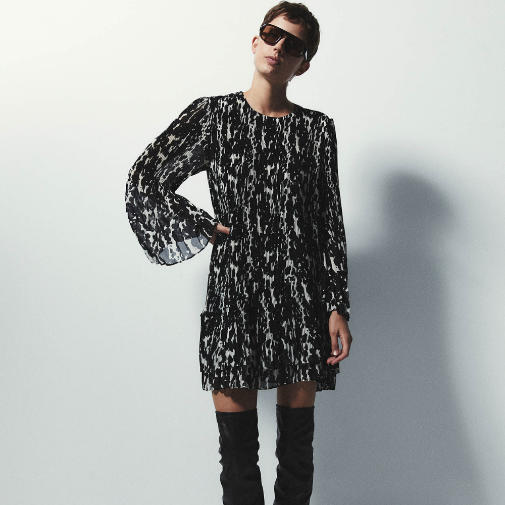 Sfera | Vestido Plisado Corto para Dama