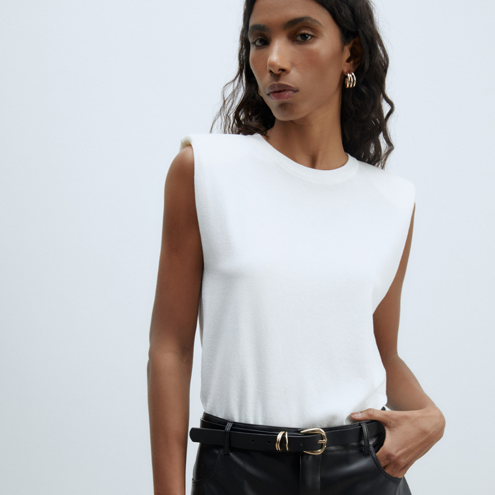 Sfera | Top Liso Hombrera para Dama