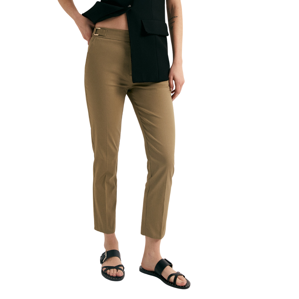 Sfera | Pantalón Capri con Hebilla para Dama