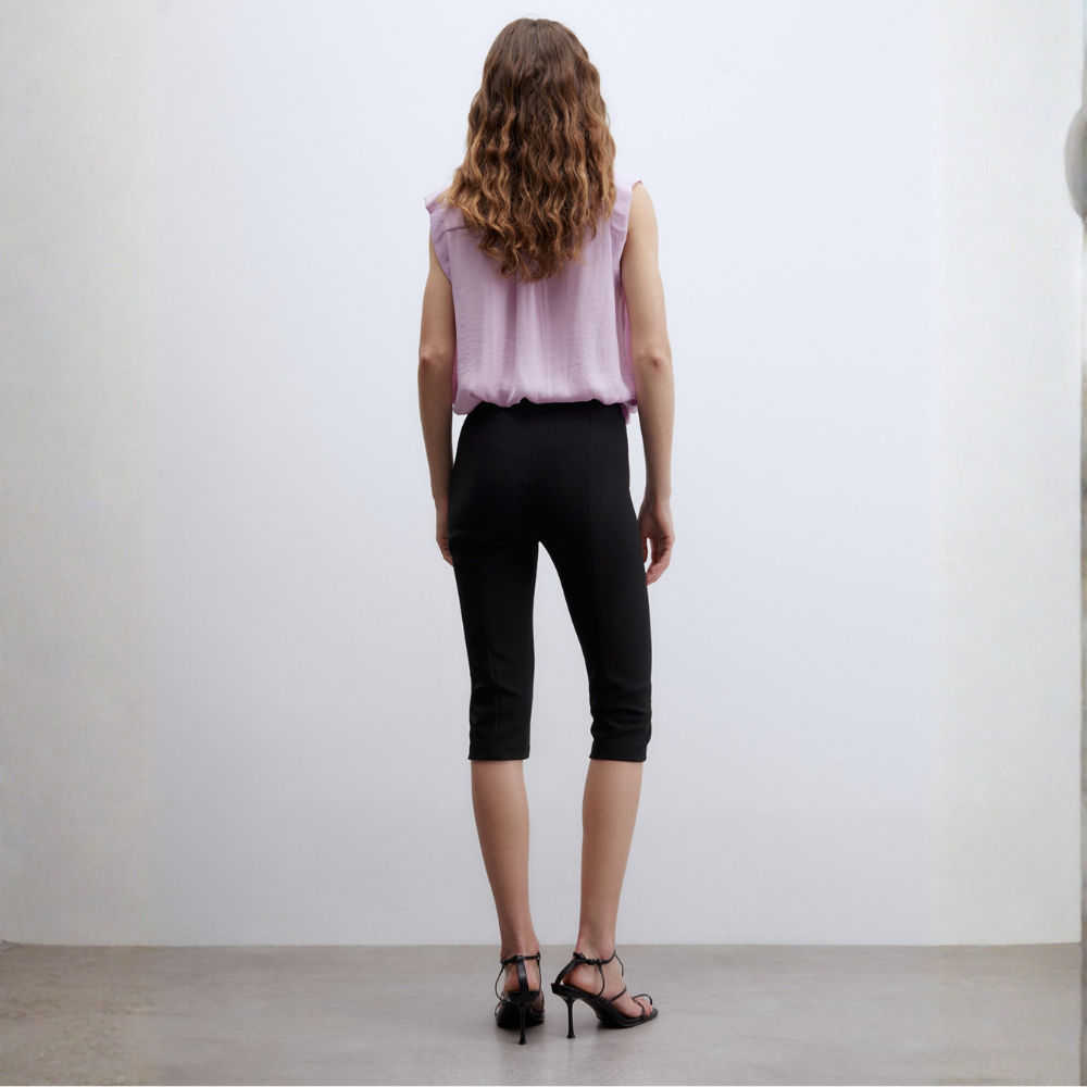 Sfera | Top Básico Pico para Dama