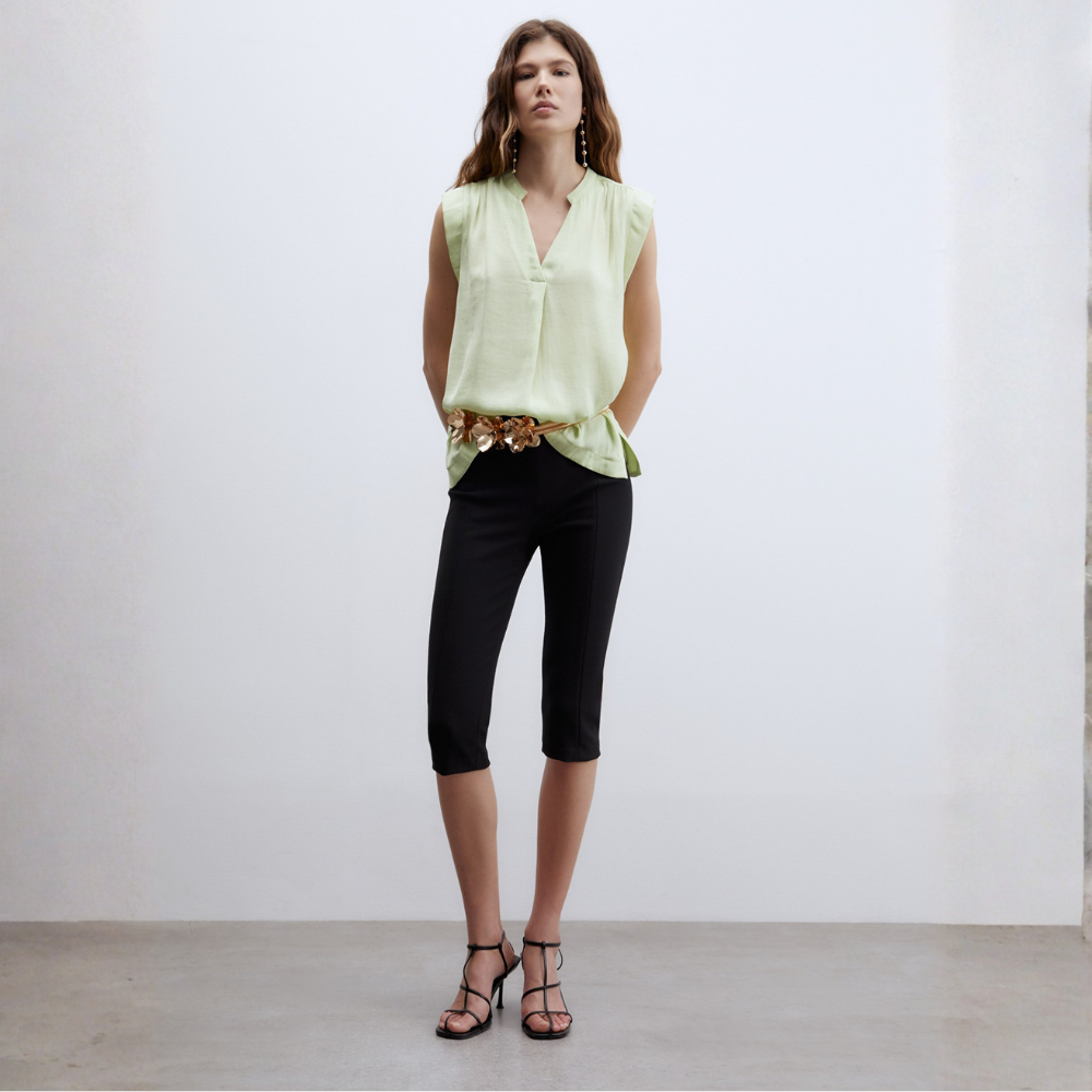 Sfera | Top Básico Pico para Dama