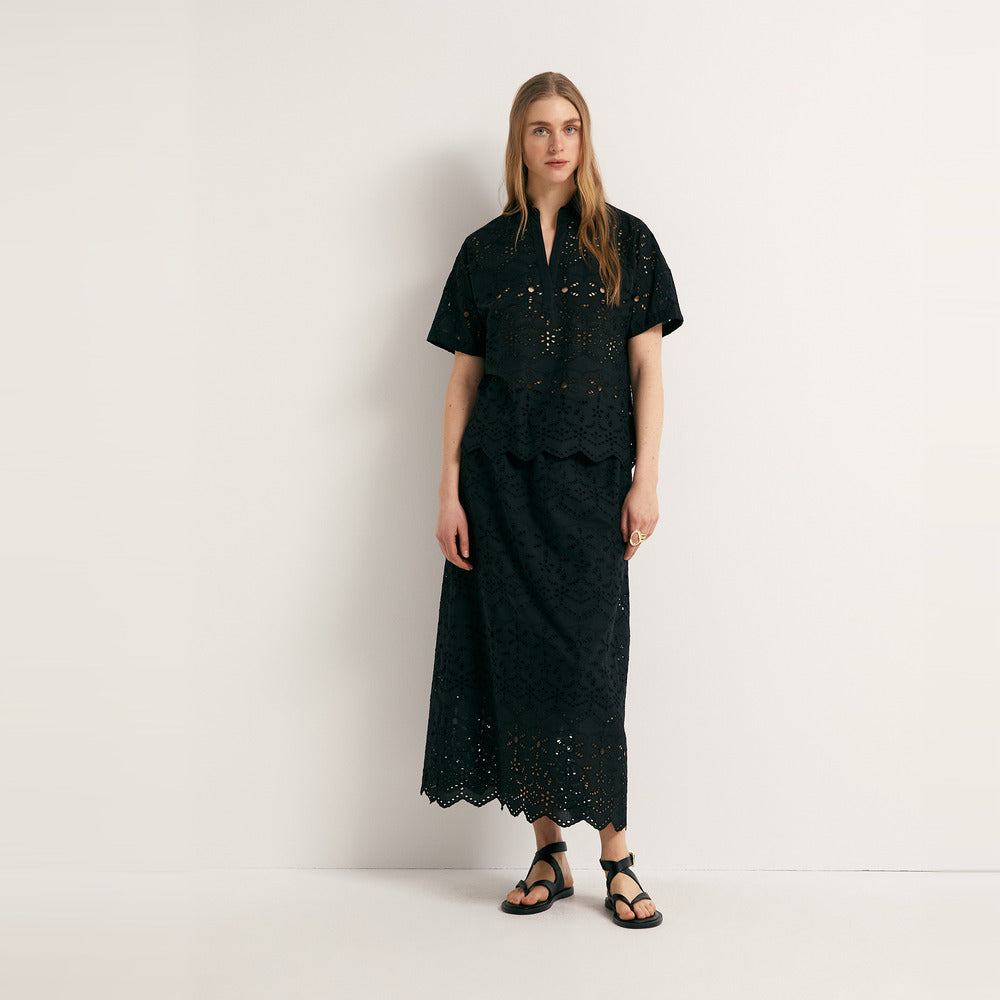 Sfera | Blusa Bordada Troquelada para Dama