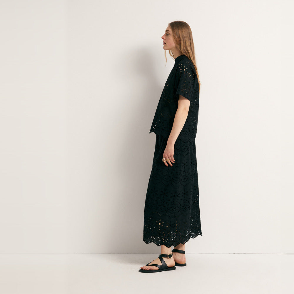 Sfera | Blusa Bordada Troquelada para Dama
