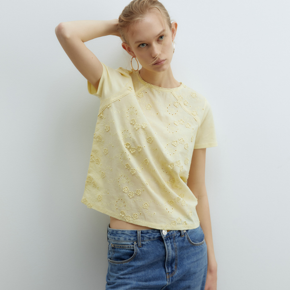 Sfera | Camiseta Flores Bordadas para Dama