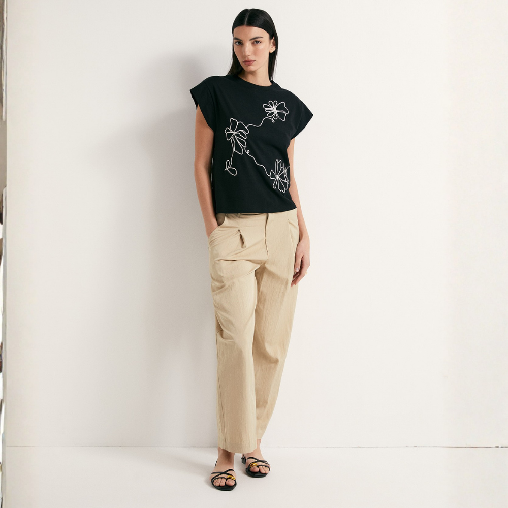 Sfera | Camiseta Silueta con Bordado para Dama