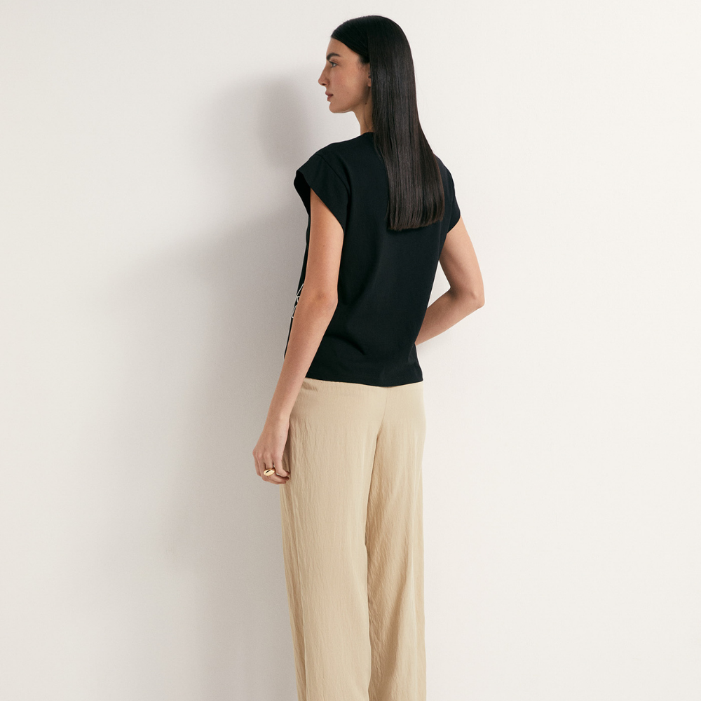 Sfera | Camiseta Silueta con Bordado para Dama