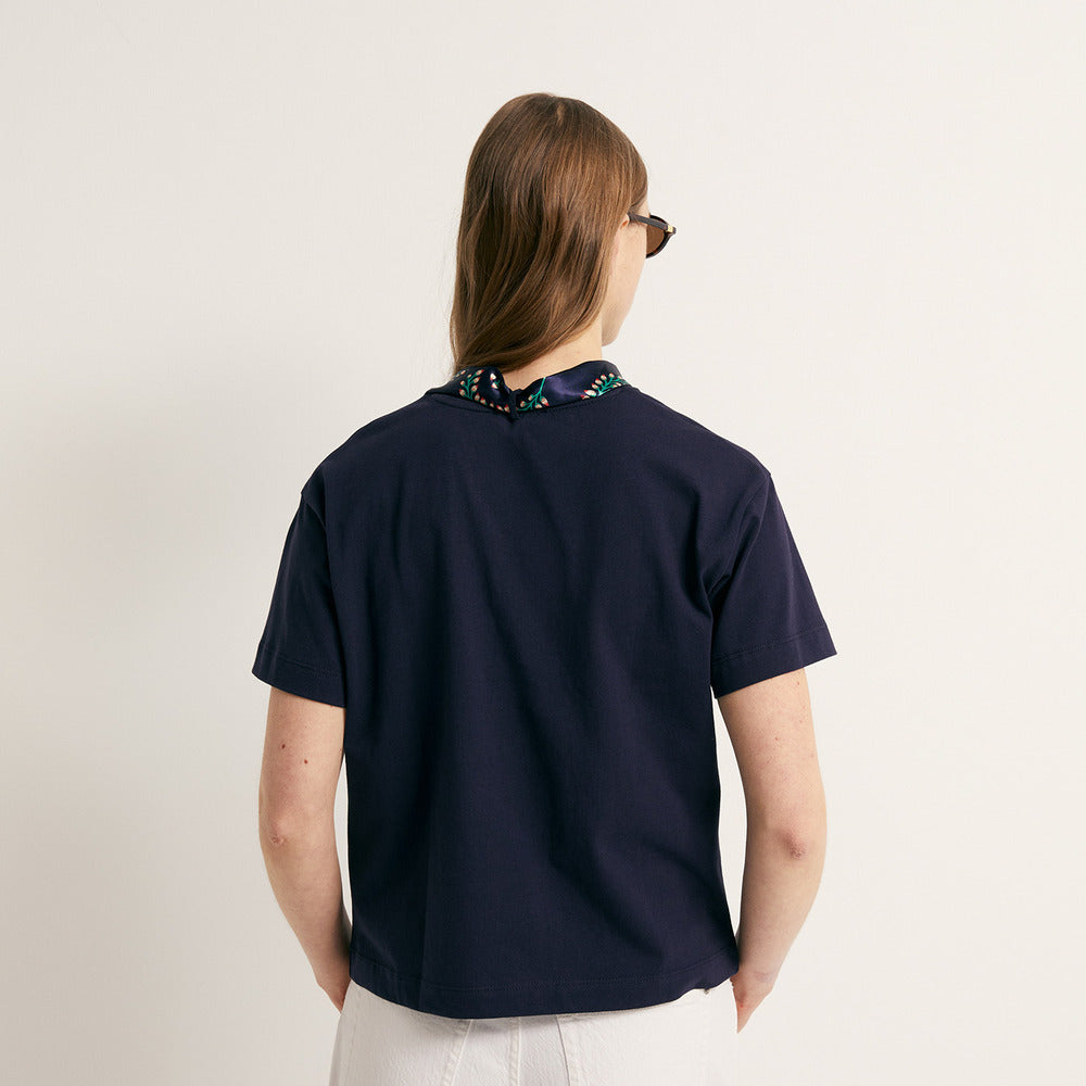 Sfera | Camiseta con Pañuelo de Adorno para Dama