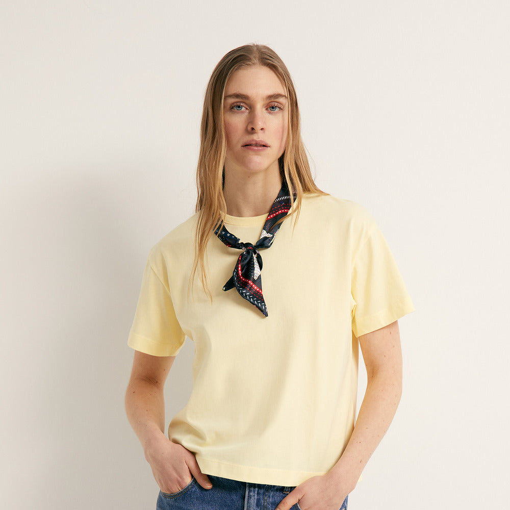 Sfera | Camiseta con Pañuelo de Adorno para Dama