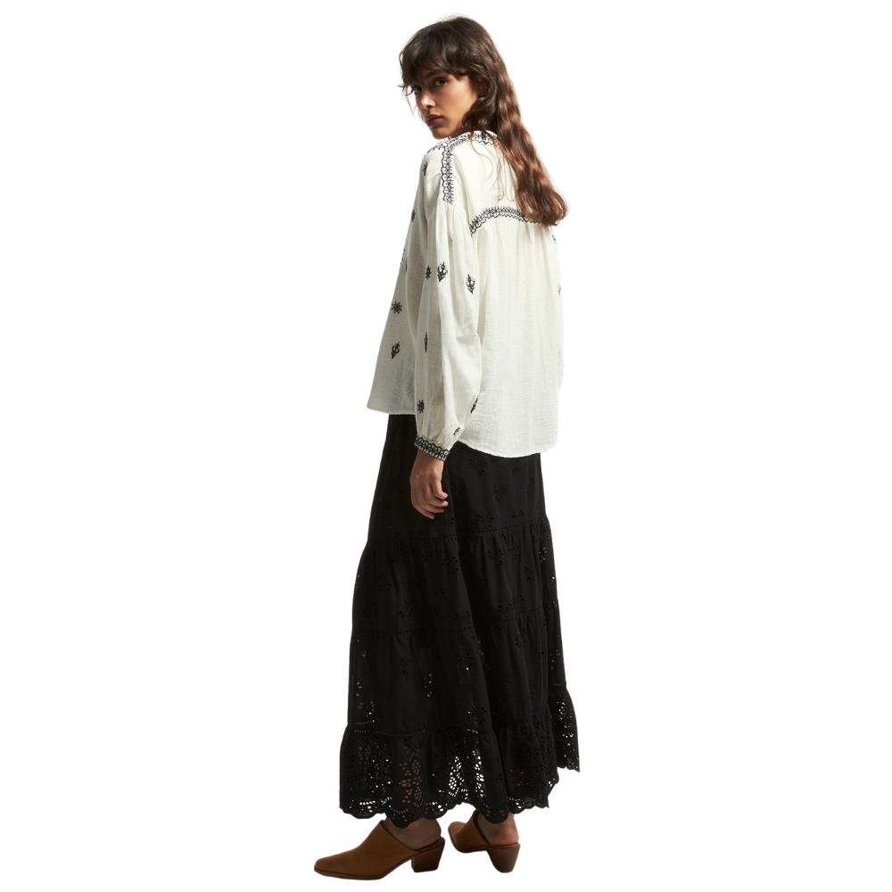 Sfera | Blusa con Bordados en Contraste para Dama