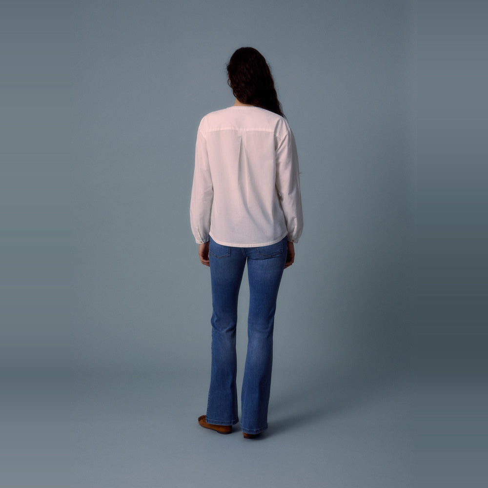 Sfera | Blusa con Bordado Frontal para Dama
